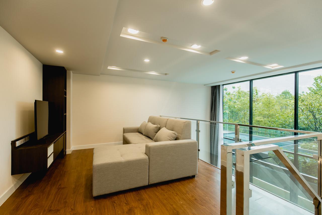 Апарт готель The Aristo By Holy Cow, 4-Br Loft, 150 M2, Pool View пляж Сурин Екстер'єр фото