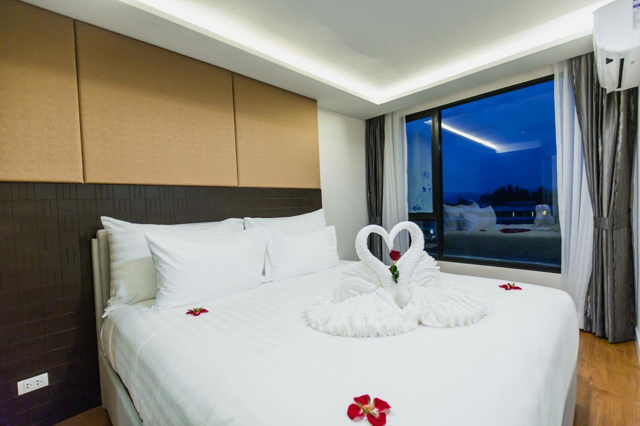 Апарт готель The Aristo By Holy Cow, 4-Br Loft, 150 M2, Pool View пляж Сурин Екстер'єр фото